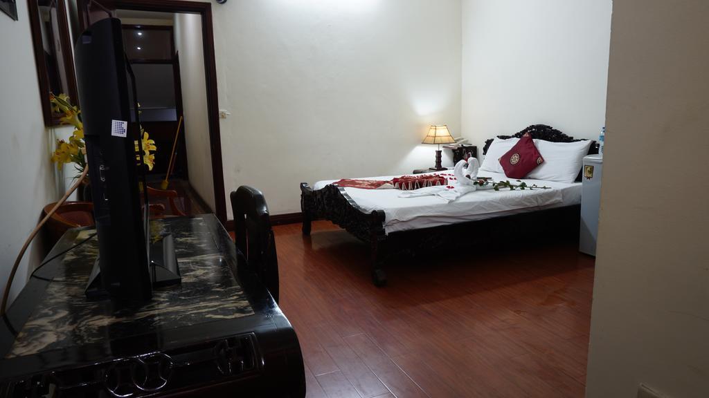 Hanoi Golden Moon Guest House & Travel Exteriör bild