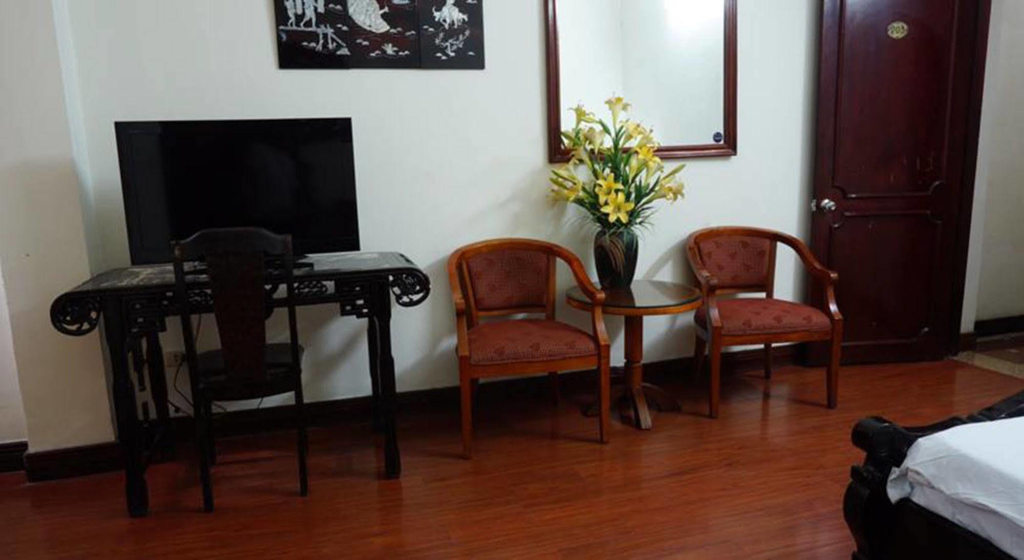 Hanoi Golden Moon Guest House & Travel Exteriör bild