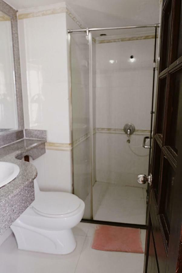 Hanoi Golden Moon Guest House & Travel Exteriör bild